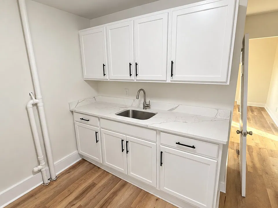 112 Prospect Ave #4