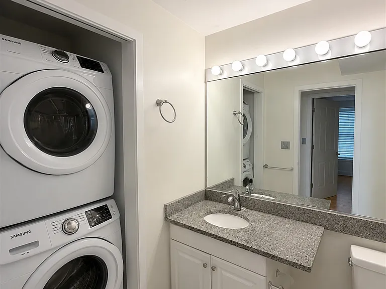 24 Chestnut St — Photo 9