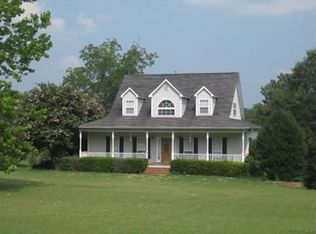 8275 Farmington Ln, Winston, GA 30187