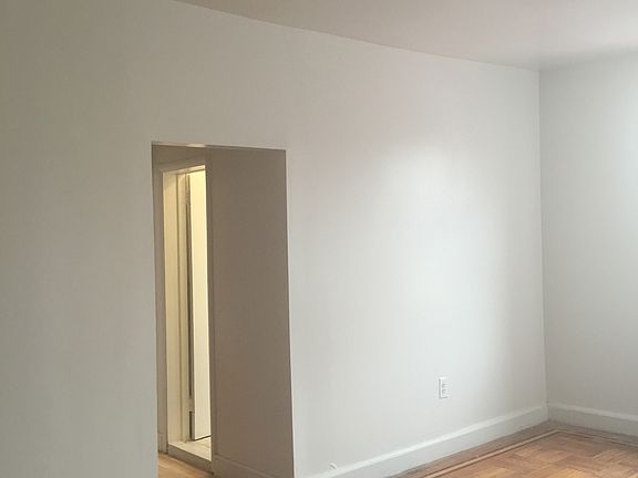 4th image of 865 Walton Ave APT 2H