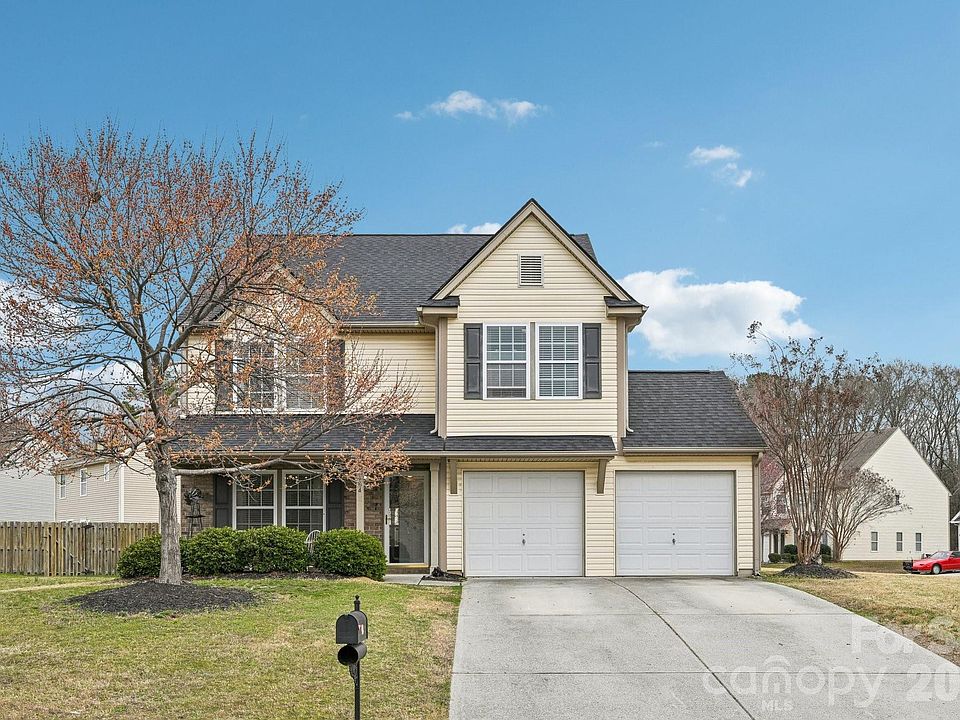 1st image of 104 Emily Crest Ln