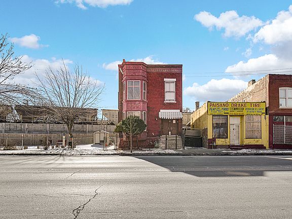 3rd image of 3515 W Cermak Rd