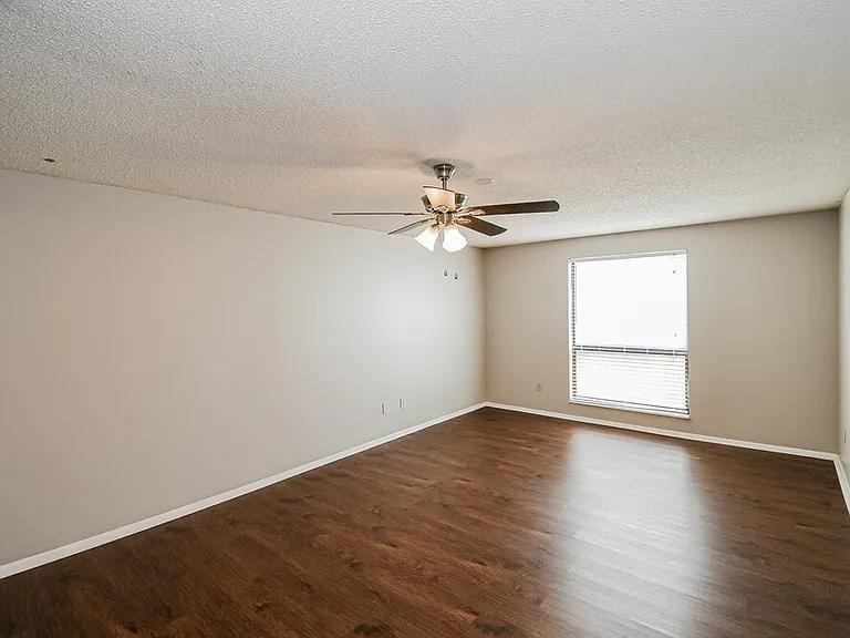 2921 Andy Ct — Photo 10