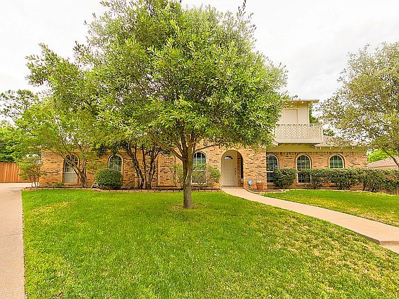 5th image of 1605 Trail Glen Ct