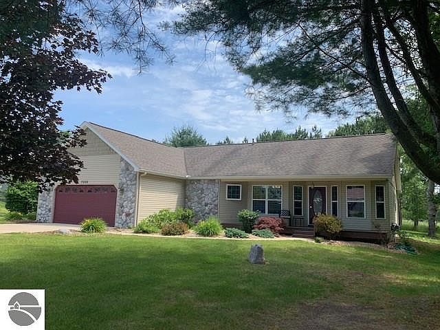 1st image of 7358 Meadow Ln