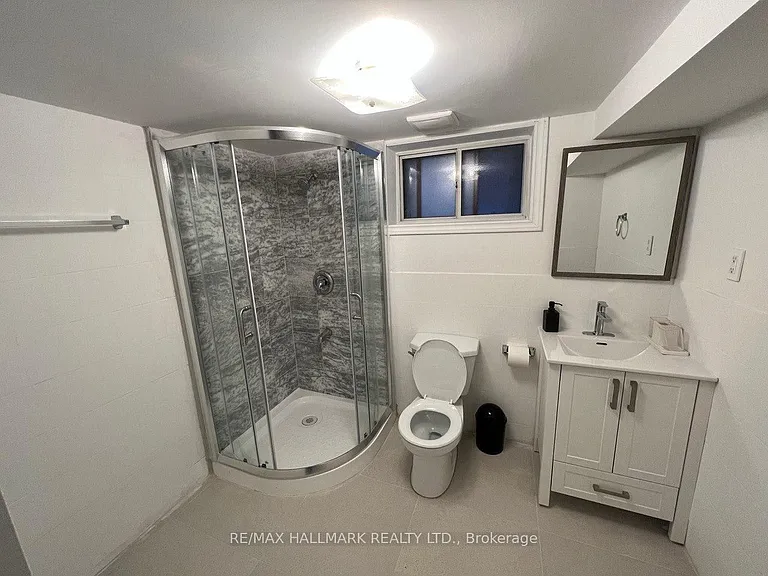 77 Northcote Ave #BASEMENT — Photo 3