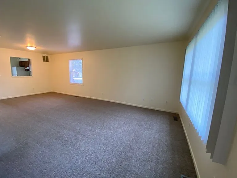 State Place Apartment Homes — Photo 107