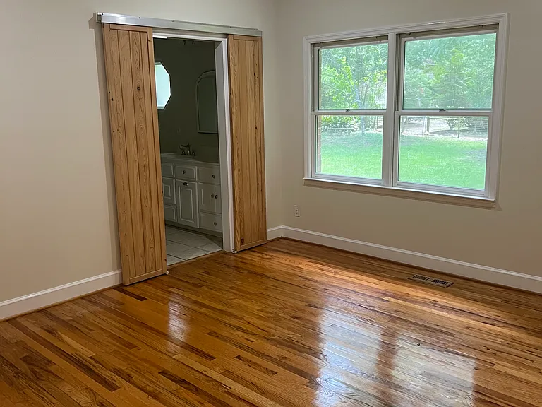307 Dunedin Dr — Photo 12