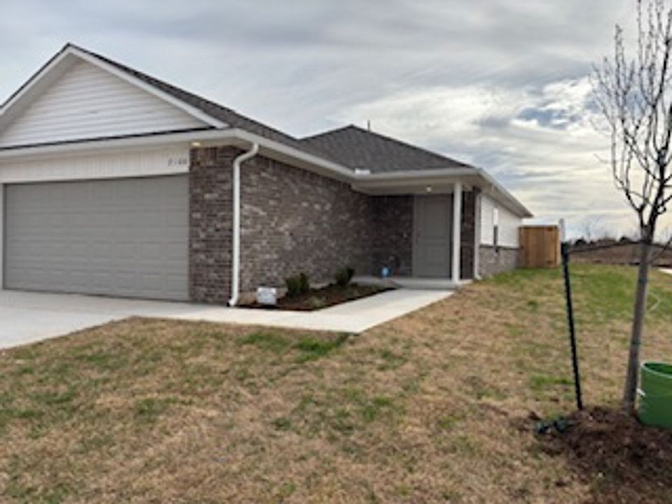 1st image of 2100 SE 90th St