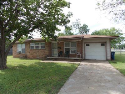 613 Crestview Dr, Granbury, TX, 76048