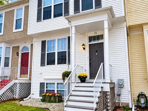 11 Denny Cir, Newark, DE 19702
