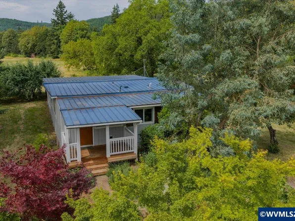 37625 Sunset Ln, Brownsville, OR 97327