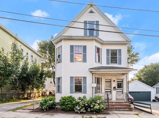 32 Bourne St, Lowell, MA 01852