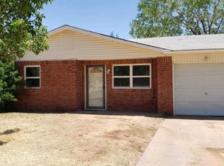 712 N Gaines Ave, Tulia, TX 79088