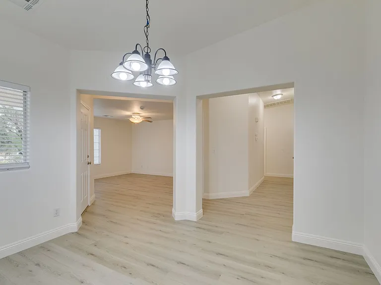 437 Palegold St — Photo 14