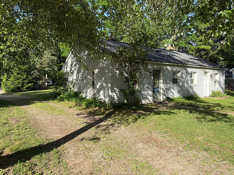 1 bed, 1.0 bath, 350 sqft, $1,000 — Photo 6