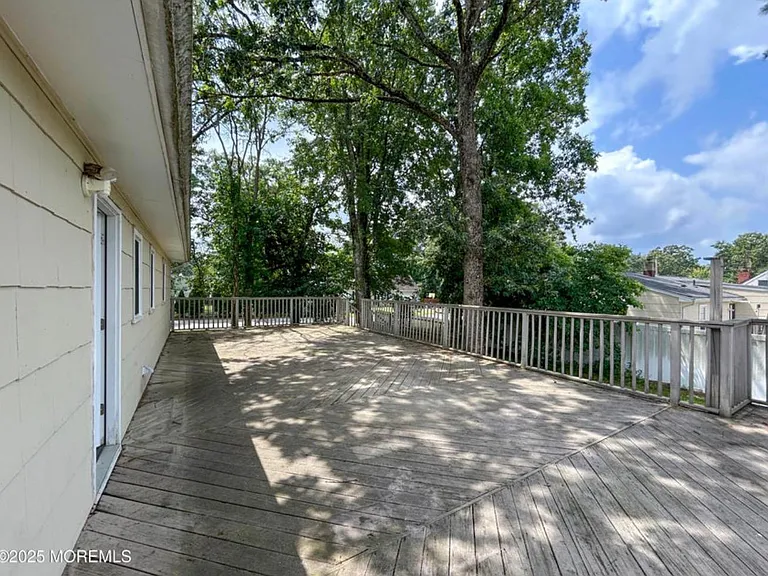 501 Bismarck St — Photo 3