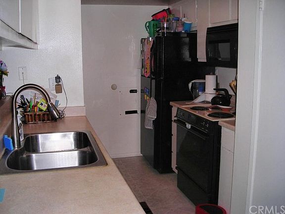 3rd image of 3069 Knollwood Ave