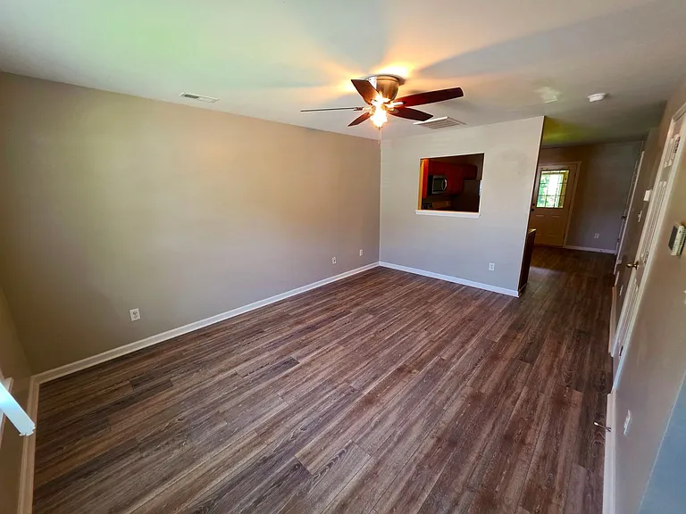 300 Caldwell Loop — Photo 4