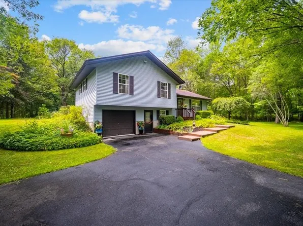 28 Stella Drive, Gardiner, NY 12525