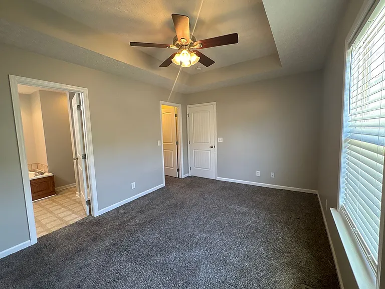 479 Indian Springs Cir — Photo 10