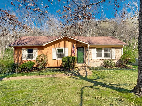 3rd image of 520 Holt Valley Rd