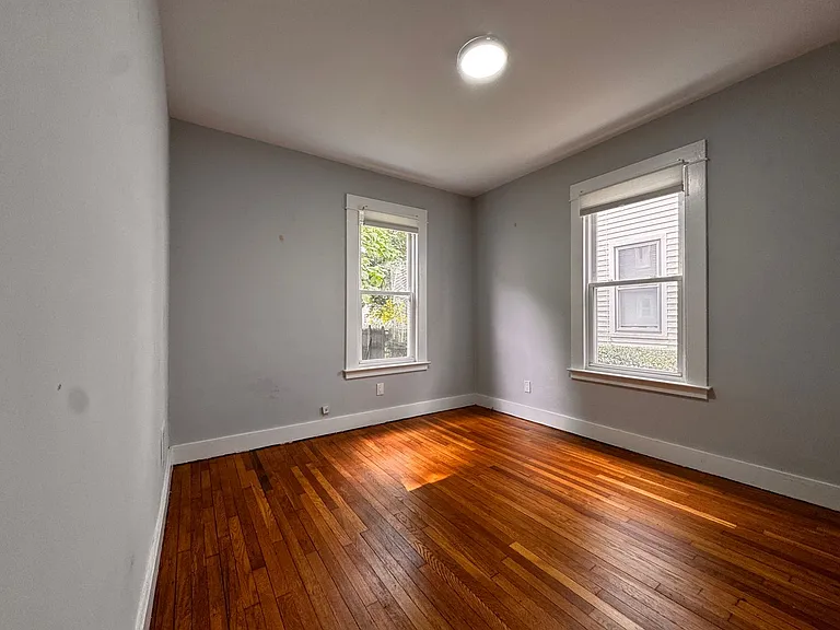 155 Foster St — Photo 10