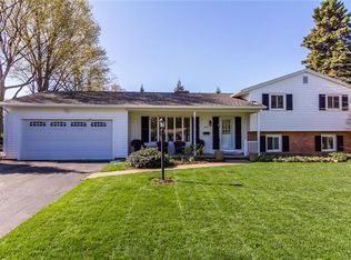 25 Northwick Dr, Rochester, NY 14617