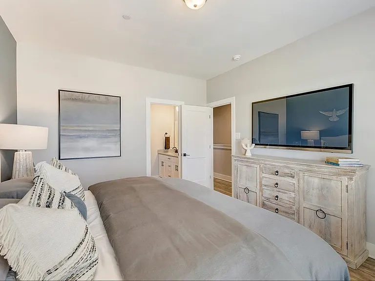 Carmel Villas — Photo 63