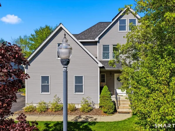 26 Giovanni Drive, Waterford, CT 06385