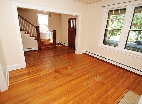 4th image of 613 W 33rd St