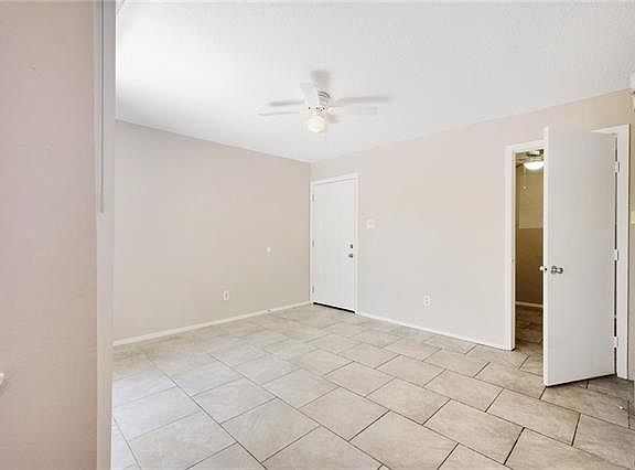 5th image of 1840 Burton Dr APT 164