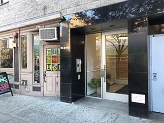Rented by R New York