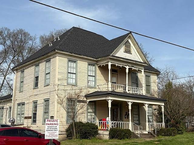 2nd image of 210 W Adams St