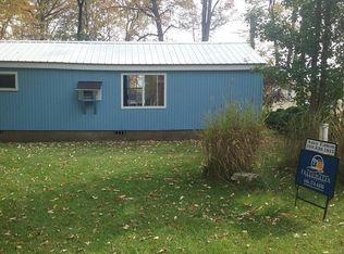 1153 Charlton Dr, Hastings, MI 49058