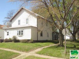 502 Main St, Ireton, IA 51027