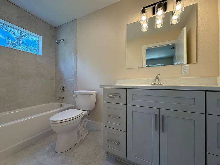 4409 NW 31st Ave — Photo 16