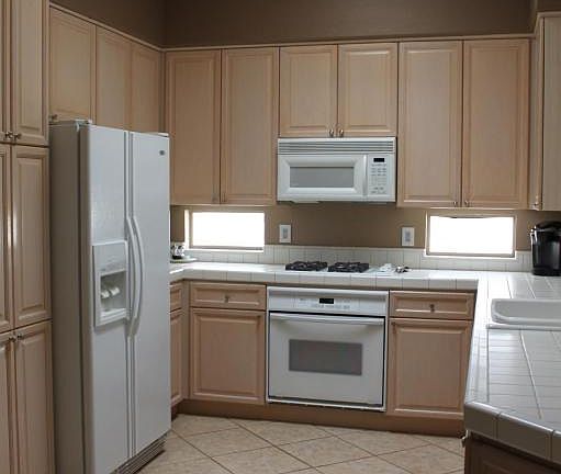 5th image of 7687 S College Ave
