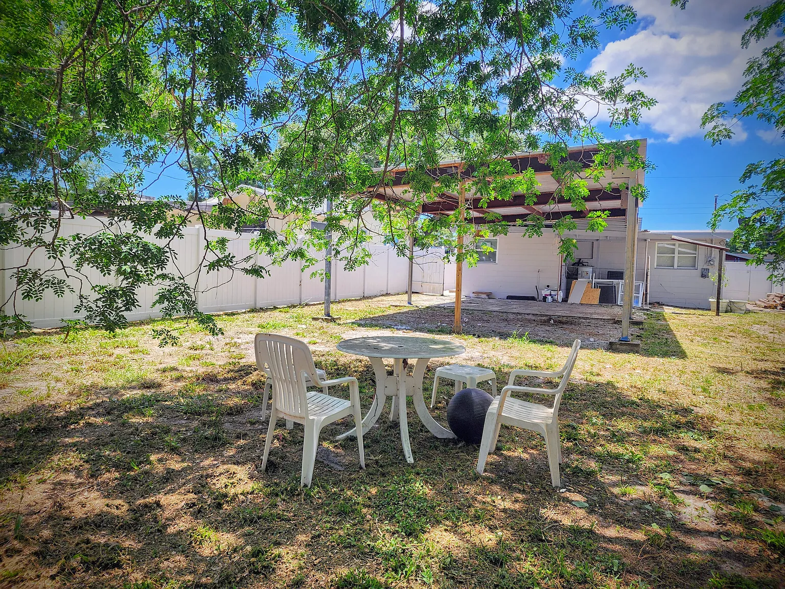 2 bed, 731 sqft, $1,850 — Photo 2