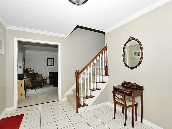 5th image of 777 Longford Way
