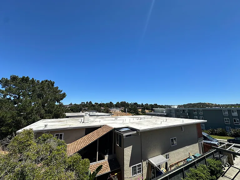 1336 Palos Verdes Dr #5 — Photo 25