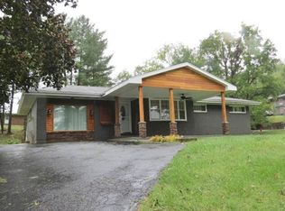 202 Hill Ave, Bluefield, VA 24605