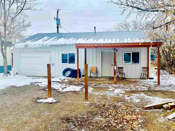 244 Campbell Ave, Kaycee, WY 82639
