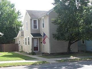 1st image of 128 E 6th Ave