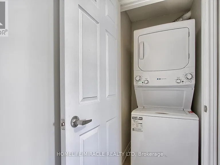 70 Knotty Pine Ave — Photo 25