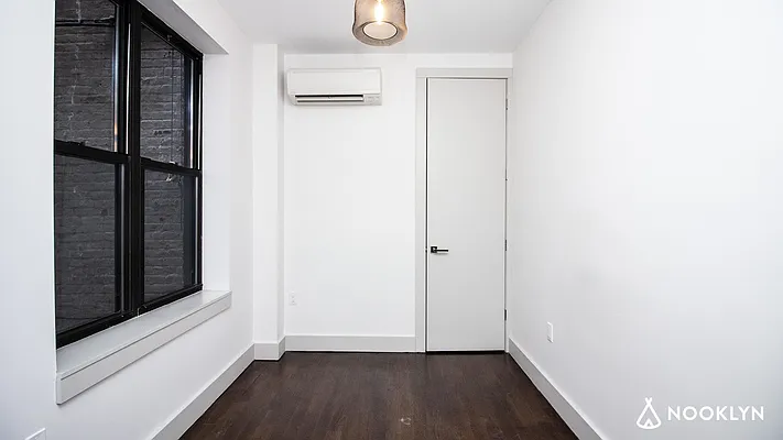 Rented by Nooklyn NYC LLC | media 8