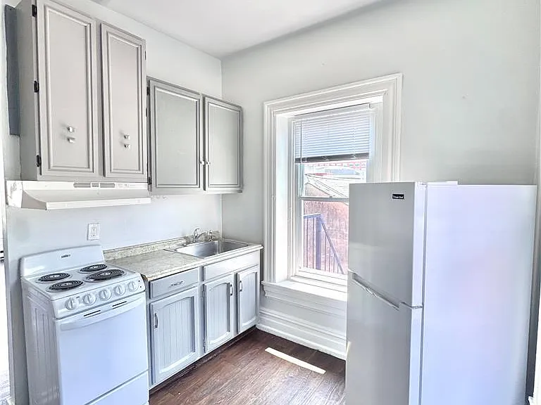 122 N 8th St #C — Photo 3
