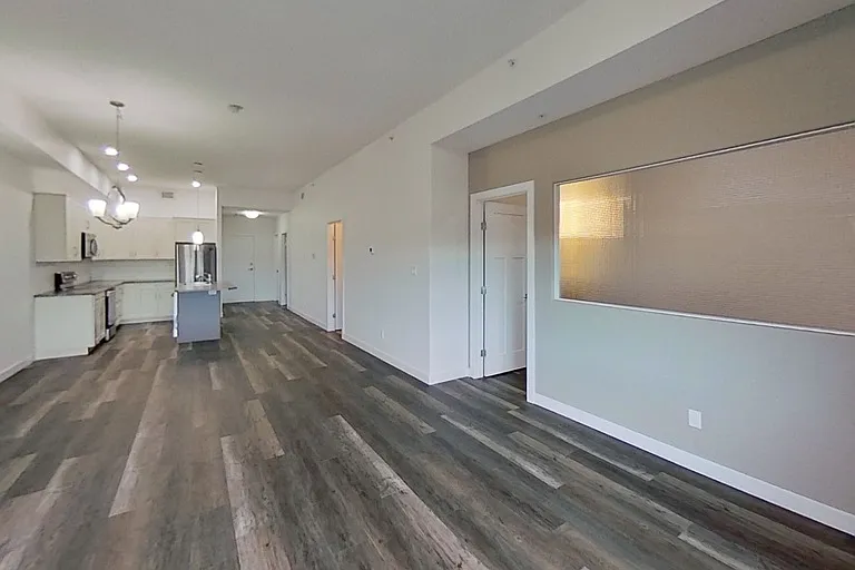 439 Makenny St #203 — Photo 4