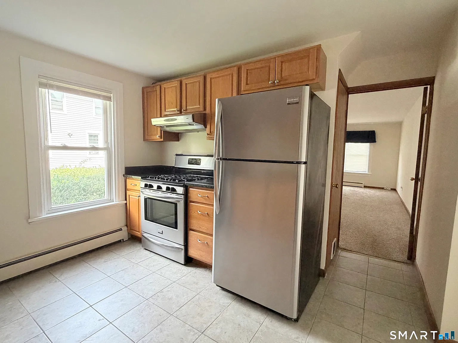 3 bed, 2.0 bath, 1205 sqft, $2,500 — Photo 4