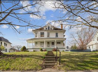 402 E Monroe St, Mount Pleasant, IA 52641